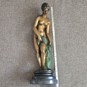 The Bather Or Bathing Venus.Elegant Bronze and Green Statue